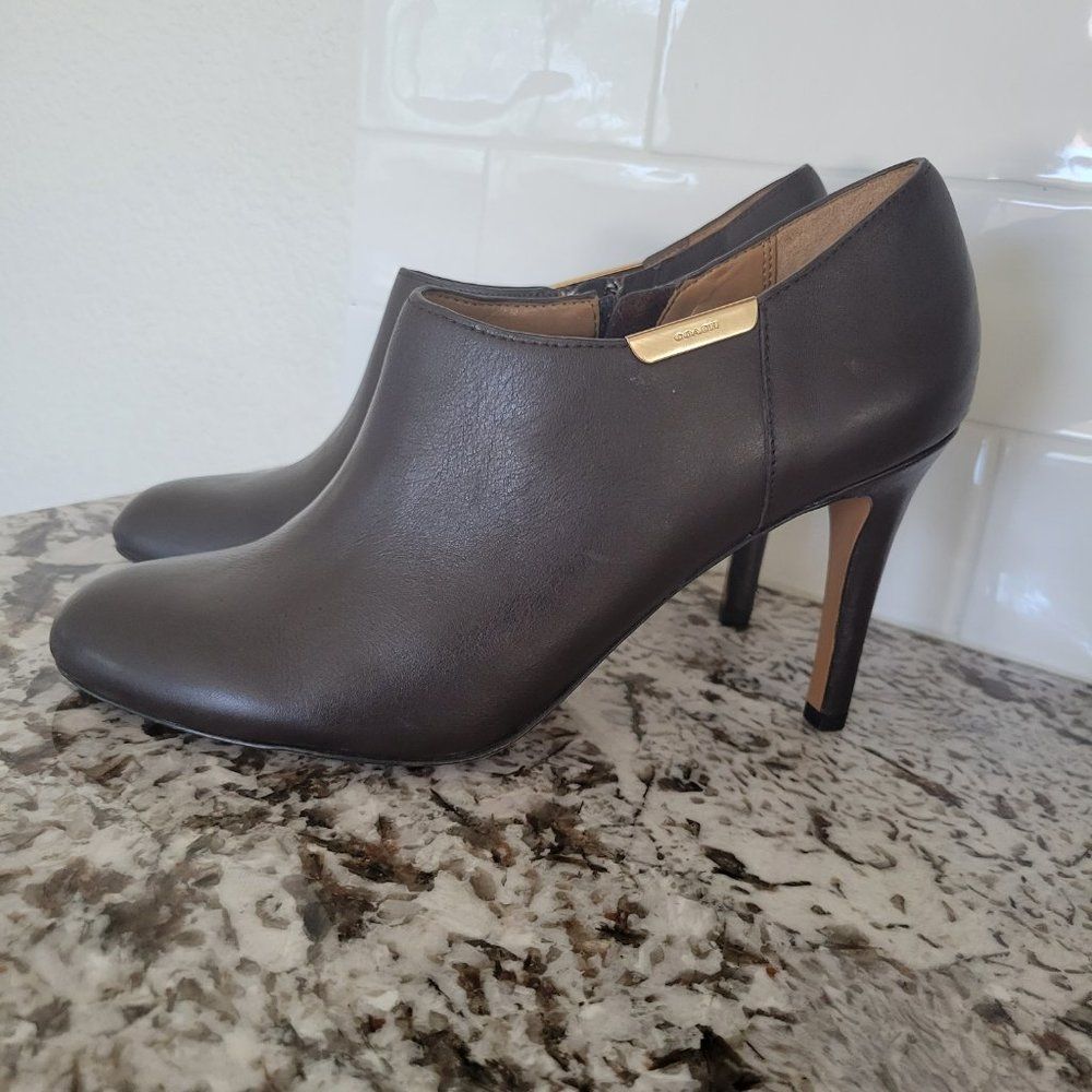 Coach Seneca Bootie size 7.5 B - Picture 4 of 13